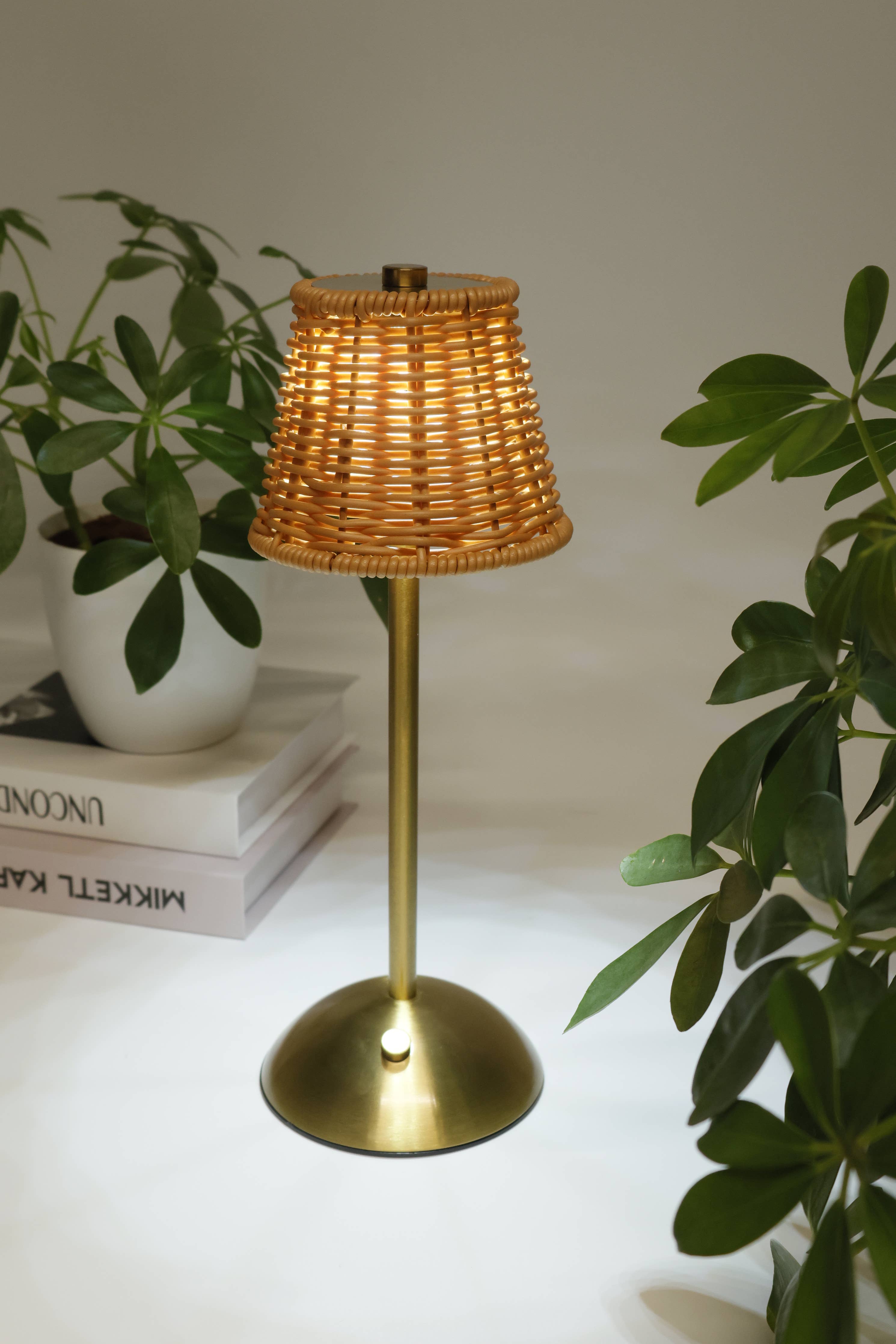 Rechargeable Rattan LED Lamp Gold