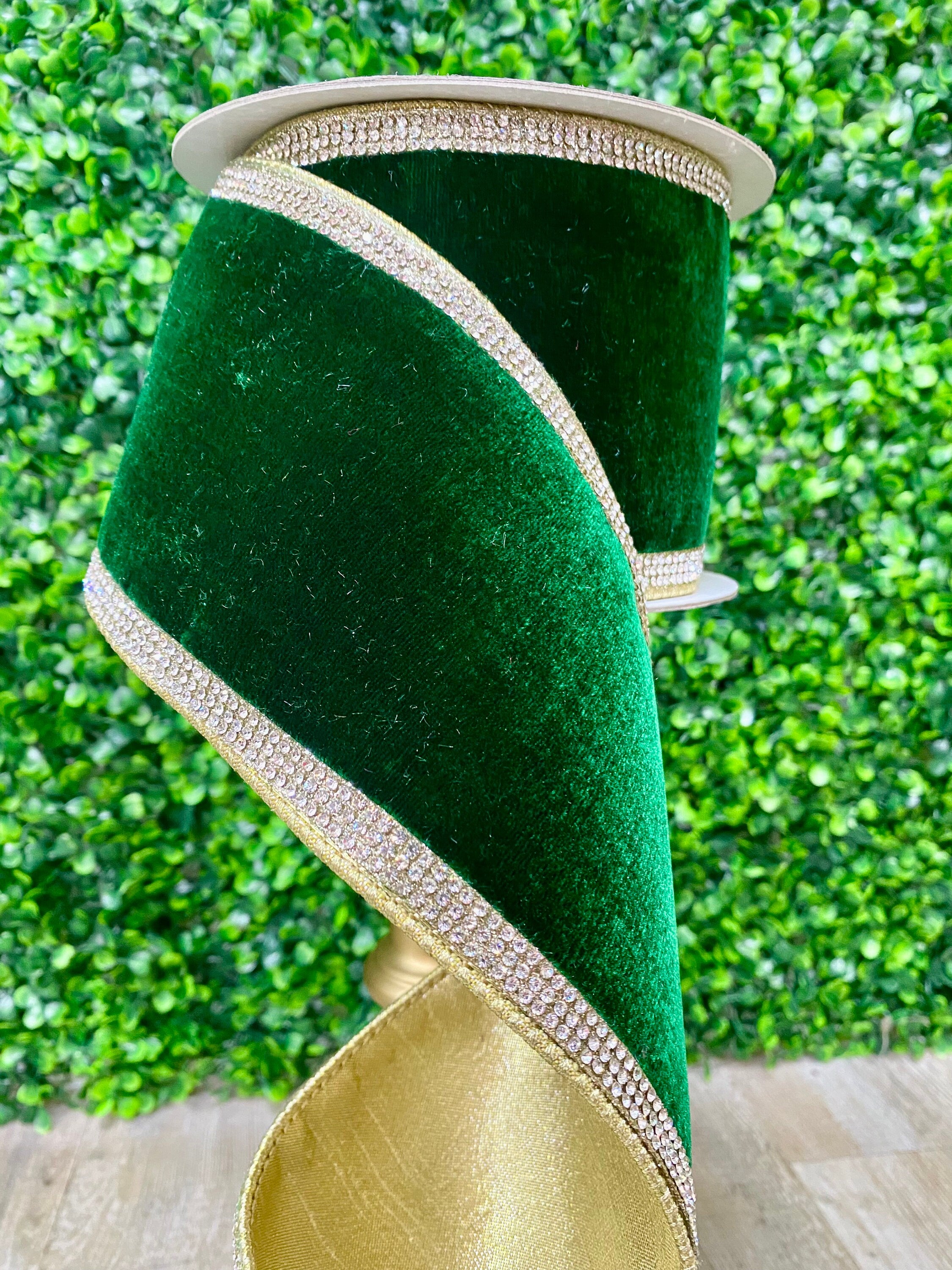 4 Inch Emerald Velvet Ribbon - Winter Diamonds