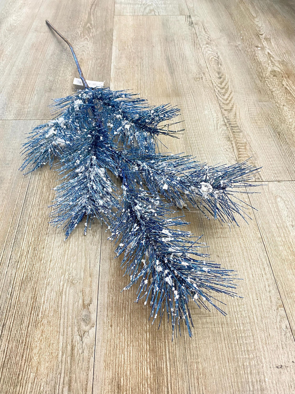 Snow Brush Blue Pine Spray - 28 inches