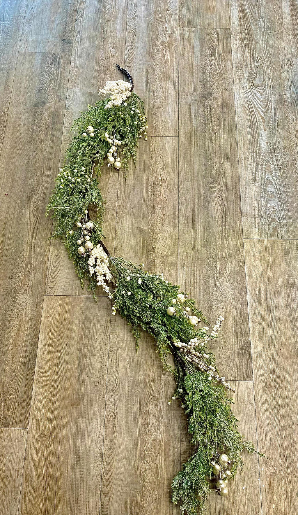 4' Greenery and Pearl Garland