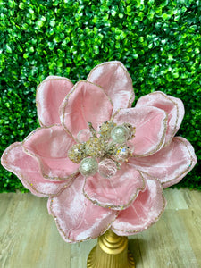 Light Pink Grand Magnolia Stem - 7 inch diameter