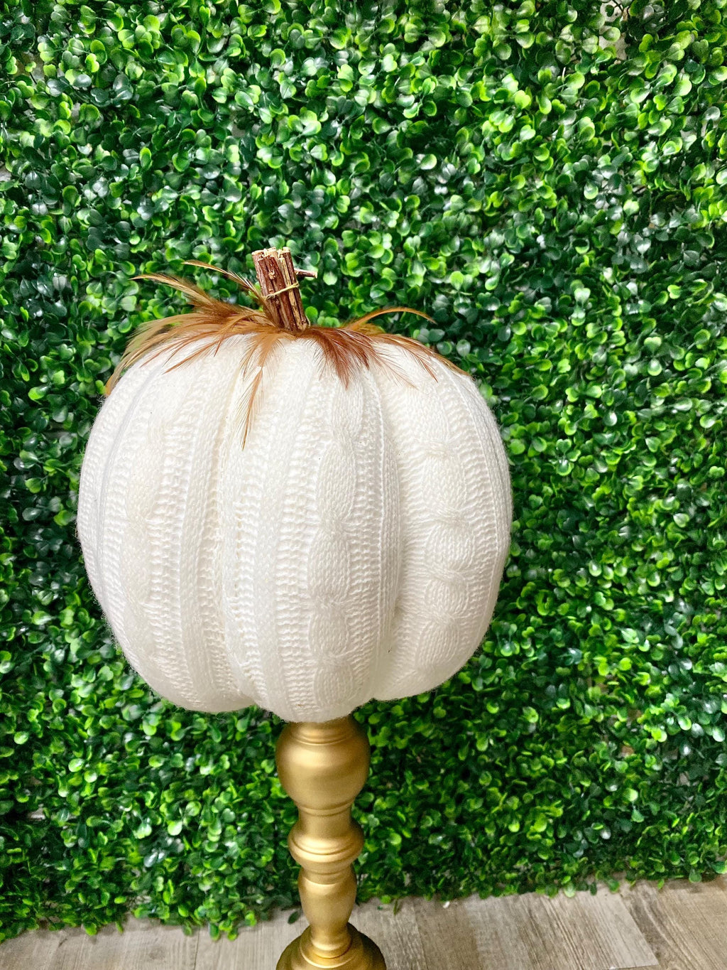 Knitted Feather Pumpkin - Large - 9H x 8W